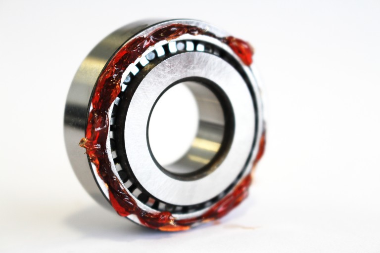 Inerte Fluorcarbonfette A rolling bearing lubricated with lithium soap grease